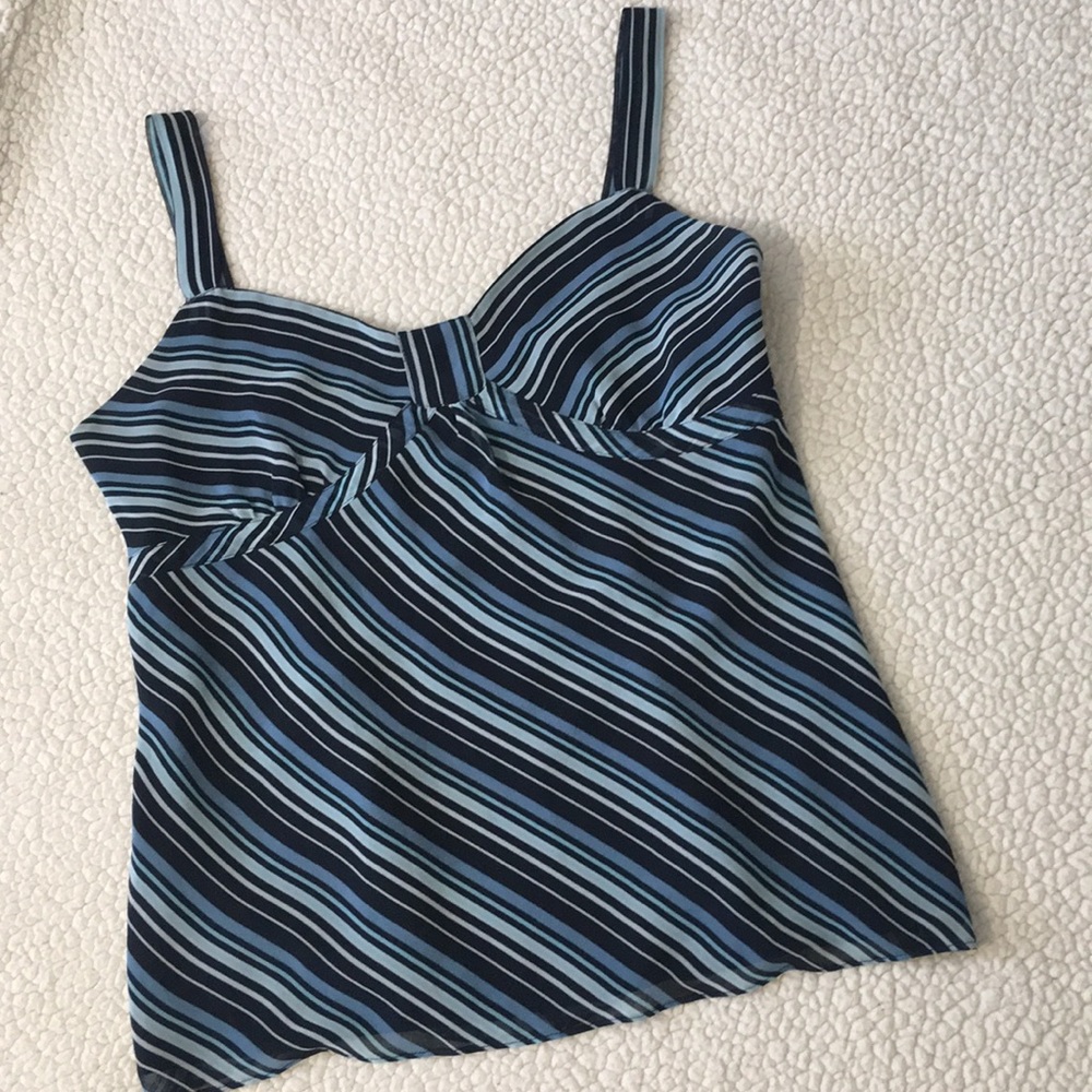 Ann Taylor Loft summer top size 6
